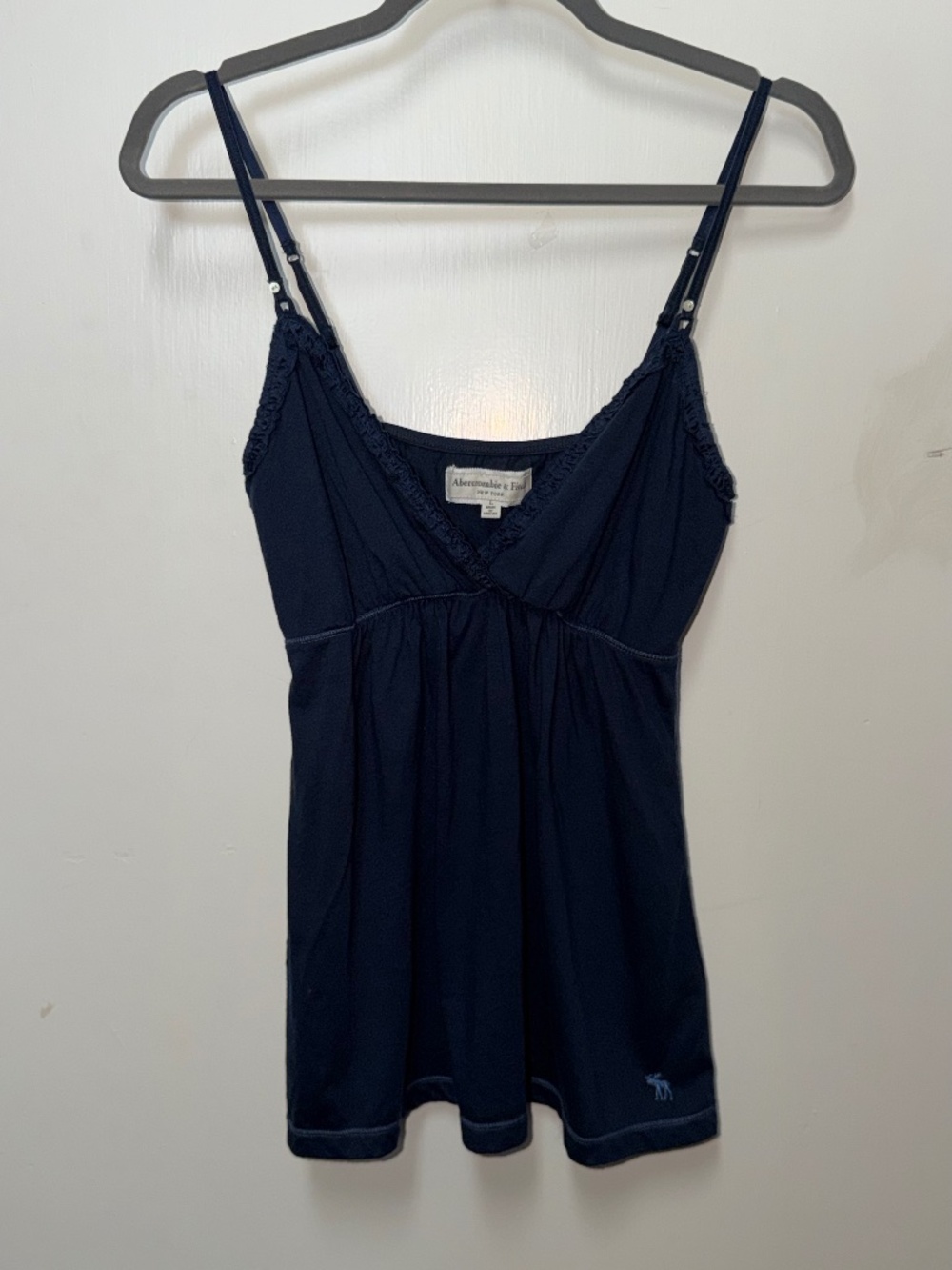 Vintage Y2K Abercrombie Lace Trim Tank